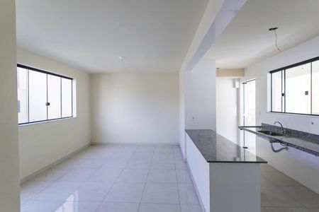 Sala de casa à venda com 2 quartos, 100m² em Paquetá, Belo Horizonte