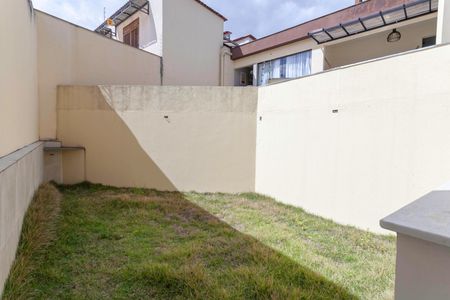 Casa à venda com 100m², 2 quartos e 1 vagaQuintal