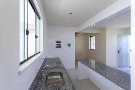 Casa à venda com 100m², 2 quartos e 1 vagaCozinha