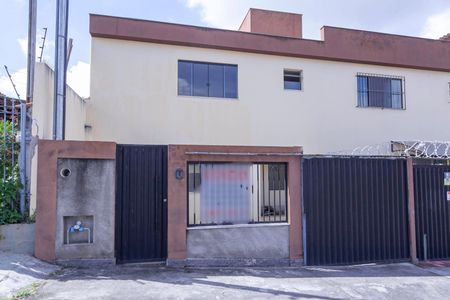 Casa à venda com 100m², 2 quartos e 1 vagaFachada