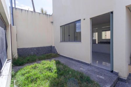 Casa à venda com 100m², 2 quartos e 1 vagaEntrada