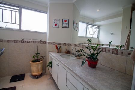 Apartamento à venda com 122m², 3 quartos e 1 vagaBanheiro