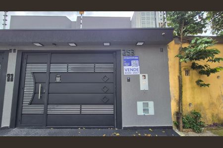Casa à venda com 155m², 3 quartos e 4 vagasFachada