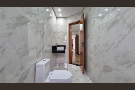 Casa à venda com 155m², 3 quartos e 4 vagasBanheiro da suíte