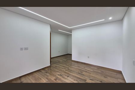 Casa à venda com 155m², 3 quartos e 4 vagasSuíte