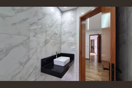 Casa à venda com 155m², 3 quartos e 4 vagasBanheiro da suíte