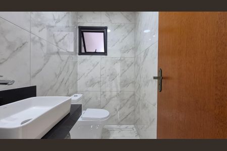 Casa à venda com 155m², 3 quartos e 4 vagasLavabo