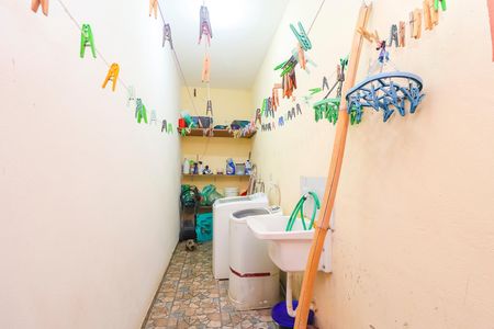 Casa à venda com 136m², 2 quartos e 2 vagasÁrea de Serviço
