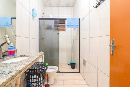 Casa à venda com 136m², 2 quartos e 2 vagasBanheiro