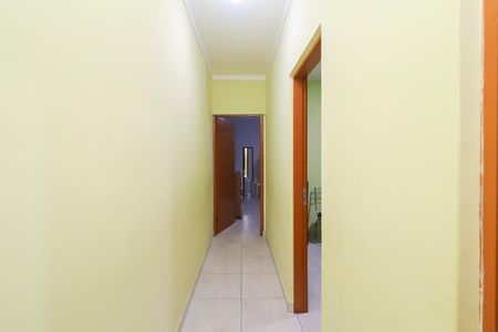 Casa à venda com 136m², 2 quartos e 2 vagasCorredor Interno