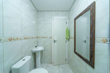 Banheiro de apartamento para alugar com 1 quarto, 35m² em Jardim Algarve, Viamão