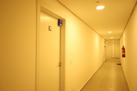 Apartamento à venda com 35m², 2 quartos e sem vagaÁrea comum - Saguão do andar