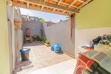 Casa para alugar com 58m², 2 quartos e 1 vaga Casa para alugar com 58m², 2 quartos e 1 vagaÁrea de Serviço