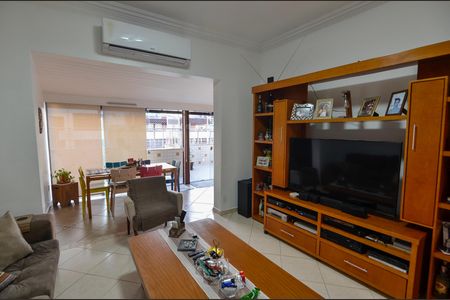 Apartamento à venda com 169m², 4 quartos e 2 vagasSala
