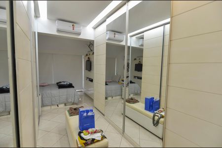 Apartamento à venda com 169m², 4 quartos e 2 vagasSuíte 1