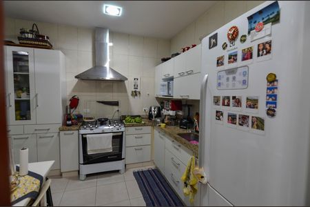 Apartamento à venda com 169m², 4 quartos e 2 vagasCozinha