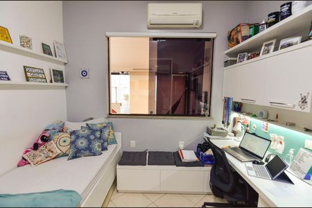 Apartamento à venda com 169m², 4 quartos e 2 vagasQuarto 2
