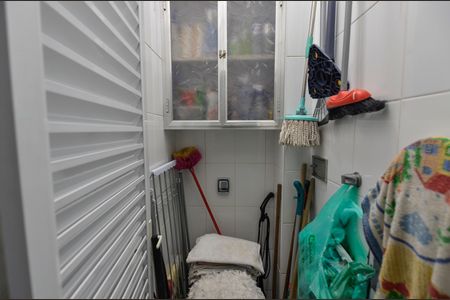 Apartamento à venda com 169m², 4 quartos e 2 vagasBanheiro de Serviço