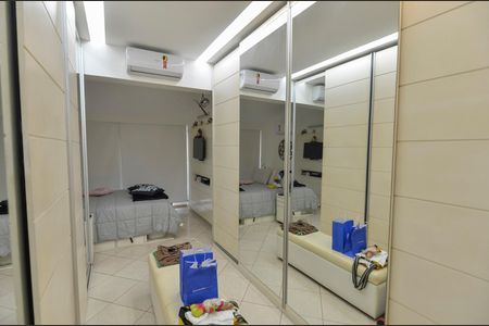 Apartamento à venda com 169m², 4 quartos e 2 vagasSuíte 1