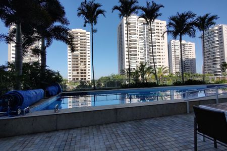 Apartamento para alugar com 81m², 2 quartos e 2 vagasÁrea comum - Piscina