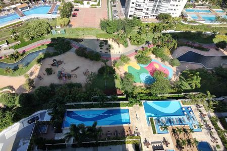 Apartamento para alugar com 81m², 2 quartos e 2 vagasÁrea comum - Piscina