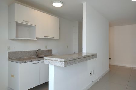 Apartamento para alugar com 81m², 2 quartos e 2 vagasSala/Cozinha
