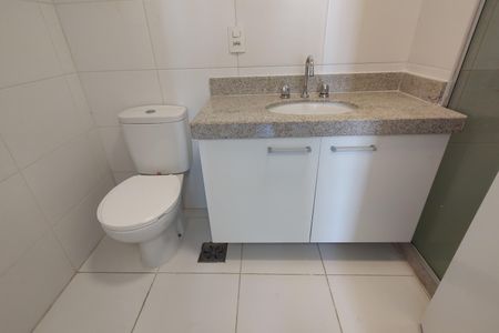 Apartamento para alugar com 81m², 2 quartos e 2 vagasBanheiro da Suíte 1