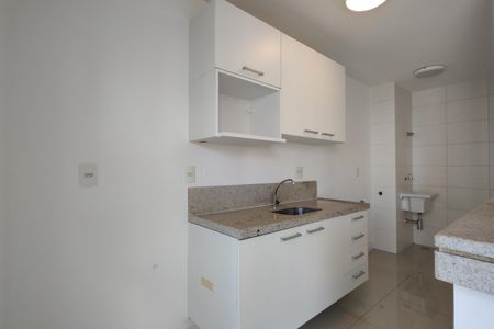 Apartamento para alugar com 81m², 2 quartos e 2 vagasCozinha - Armários