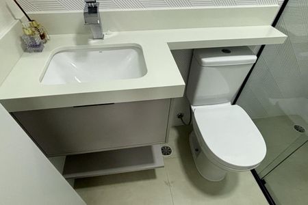 Apartamento à venda com 57m², 2 quartos e 1 vagaBanheiro da Suíte 