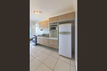 Apartamento para alugar com 86m², 2 quartos e 2 vagas Apartamento para alugar com 86m², 2 quartos e 2 vagasCozinha