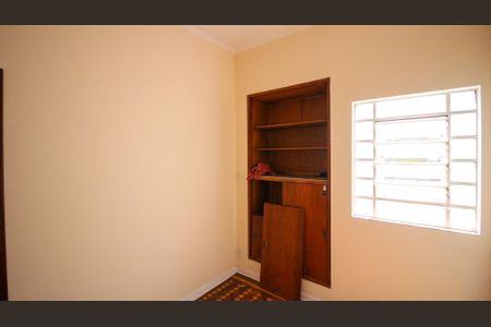 Casa à venda com 160m², 4 quartos e 1 vagaQuarto 2