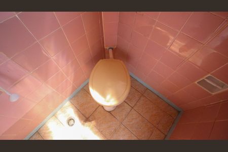 Casa à venda com 160m², 4 quartos e 1 vagaBanheiro 2