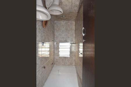 Casa para alugar com 70m², 2 quartos e sem vagaBanheiro