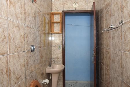 Casa para alugar com 70m², 2 quartos e sem vagaBanheiro