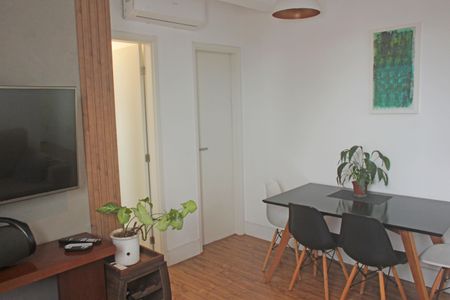 Sala de apartamento para alugar com 1 quarto, 44m² em Ponta da Praia, Santos