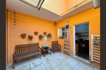 Casa à venda com 90m², 3 quartos e 1 vaga Casa à venda com 90m², 3 quartos e 1 vagaÁrea de Serviço/Quintal