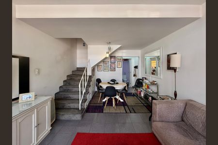 Sala de casa à venda com 3 quartos, 90m² em Jardim Aeroporto, São Paulo