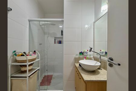 Casa à venda com 90m², 3 quartos e 1 vaga Casa à venda com 90m², 3 quartos e 1 vagaBanheiro