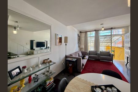 Casa à venda com 90m², 3 quartos e 1 vaga Casa à venda com 90m², 3 quartos e 1 vagaSala