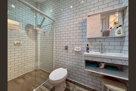 Casa à venda com 90m², 3 quartos e 1 vaga Casa à venda com 90m², 3 quartos e 1 vagaBanheiro de Serviço
