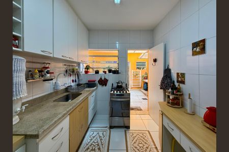 Casa à venda com 90m², 3 quartos e 1 vaga Casa à venda com 90m², 3 quartos e 1 vagaCozinha