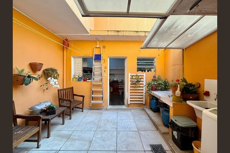 Casa à venda com 90m², 3 quartos e 1 vaga Casa à venda com 90m², 3 quartos e 1 vagaÁrea de Serviço/Quintal