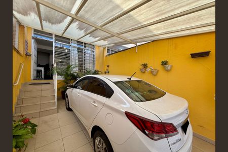 Casa à venda com 90m², 3 quartos e 1 vaga Casa à venda com 90m², 3 quartos e 1 vagaGaragem