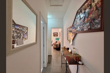 Casa à venda com 90m², 3 quartos e 1 vaga Casa à venda com 90m², 3 quartos e 1 vagaCorredor Quartos