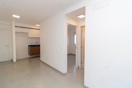 Sala de apartamento para alugar com 2 quartos, 47m² em Vila Gustavo, São Paulo