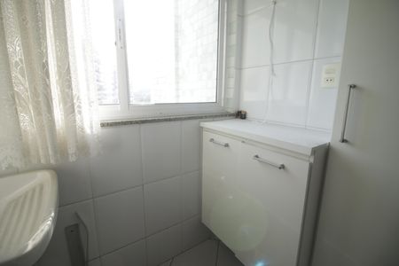 Apartamento para alugar com 70m², 2 quartos e 1 vagaÁrea de Serviço