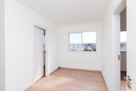 Sala de apartamento para alugar com 2 quartos, 38m² em Guaianases, São Paulo