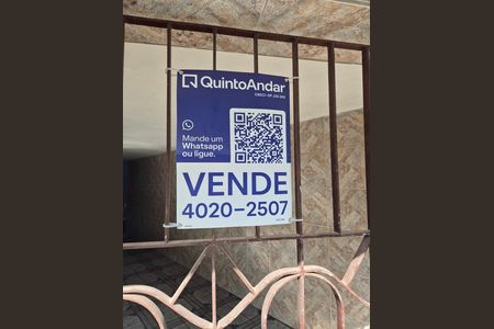 Casa à venda com 241m², 3 quartos e 3 vagasplaquinha