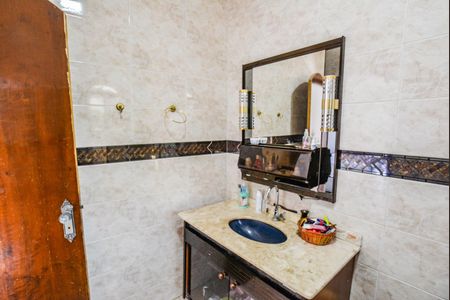 Casa à venda com 241m², 3 quartos e 3 vagasBanheiro da Suíte