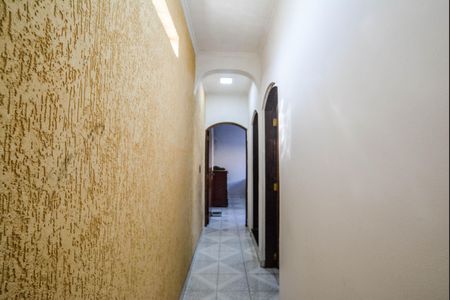 Casa à venda com 241m², 3 quartos e 3 vagasCorredor